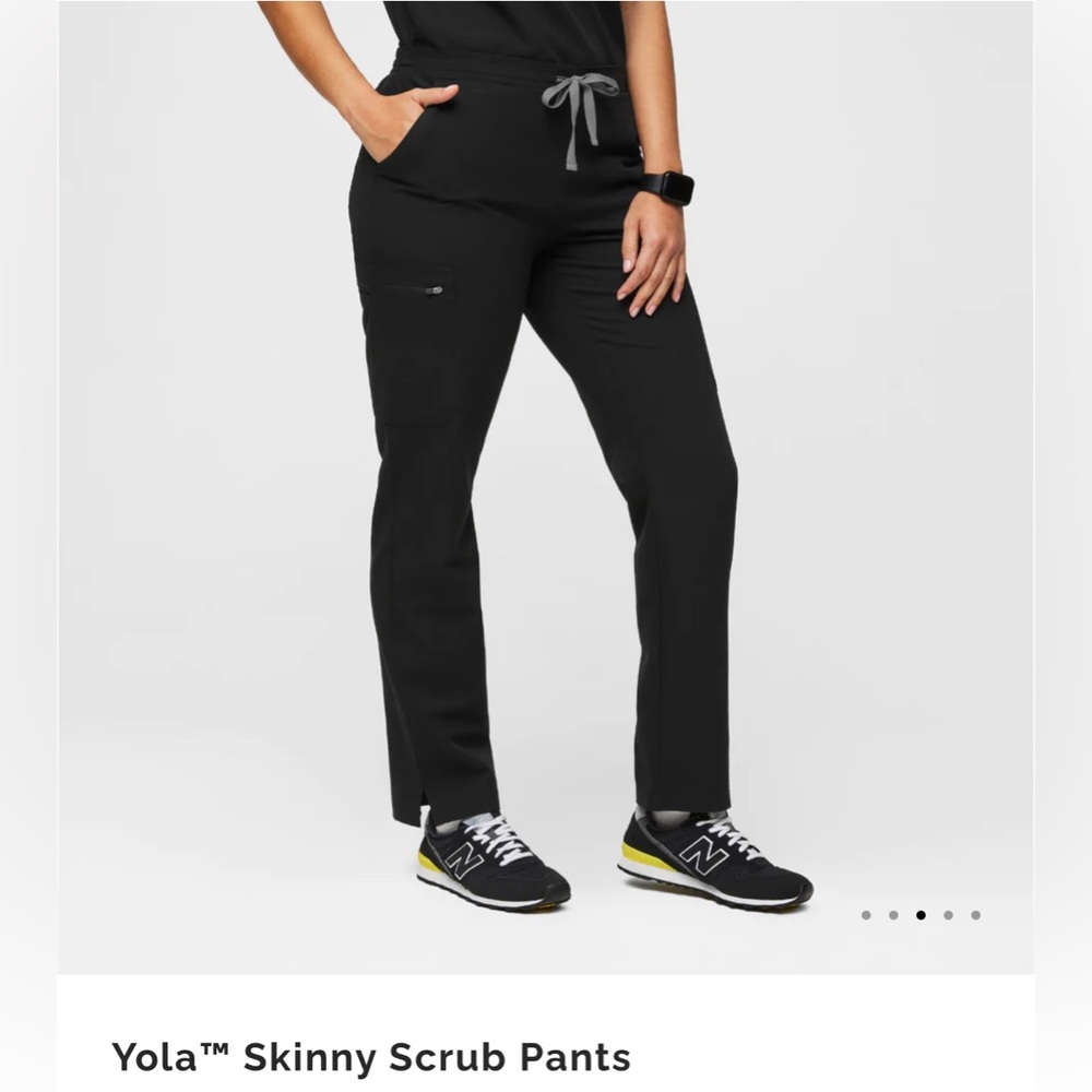 Figs scrub pants in black size small